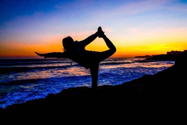 yoga, pacific, healthy-2184811.jpg